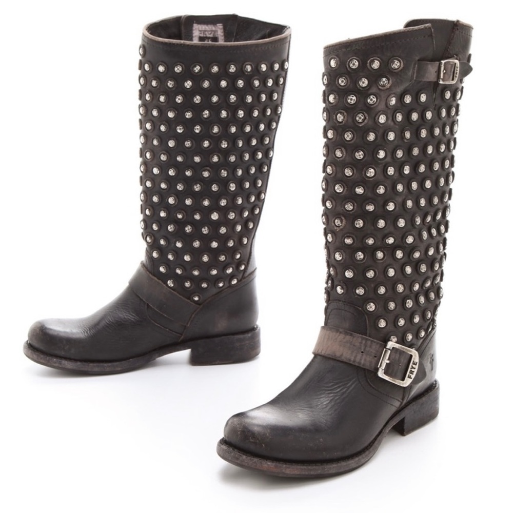 SUPER CUTE - FRYE JENNA DISC TALL BOOTS!!